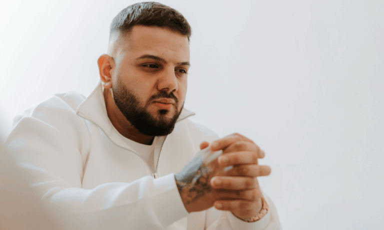 Koncert na lodi: ONDRA GIZMAN + HOSTÉ