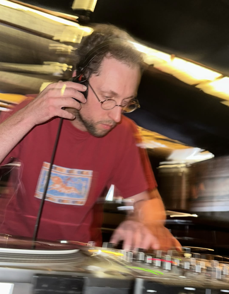 DJ Kopka na palubě lodi Tajemství