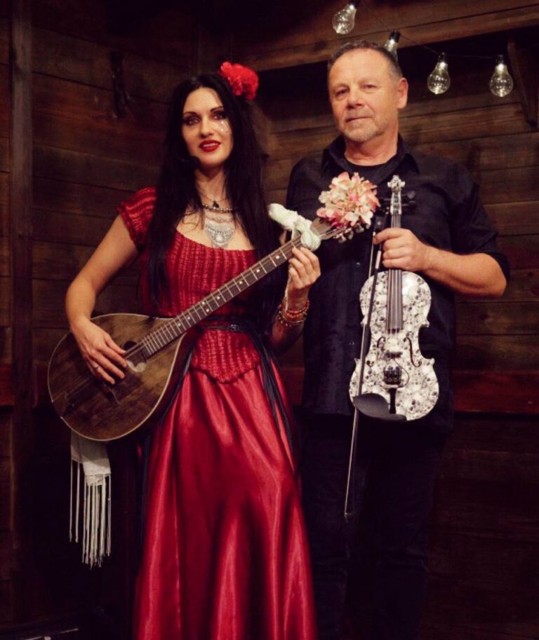 Vanilla Jane & Pavel Cingl: Mandolína, housle & zpěv na Náplavce!